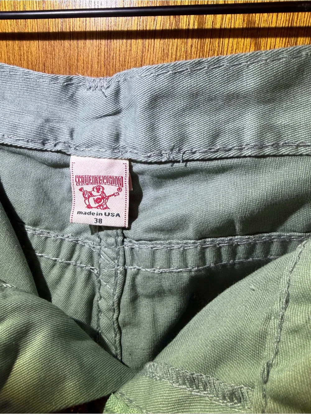 Men’s true religion Billy 38 light green NWT